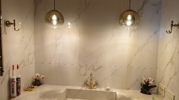 Монтаж светильников в ванной комнате